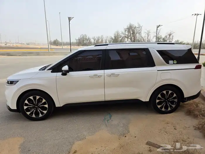 تم البيع كرنفال ديزل 2021 بطاقة جمركية فل الاحساء 6