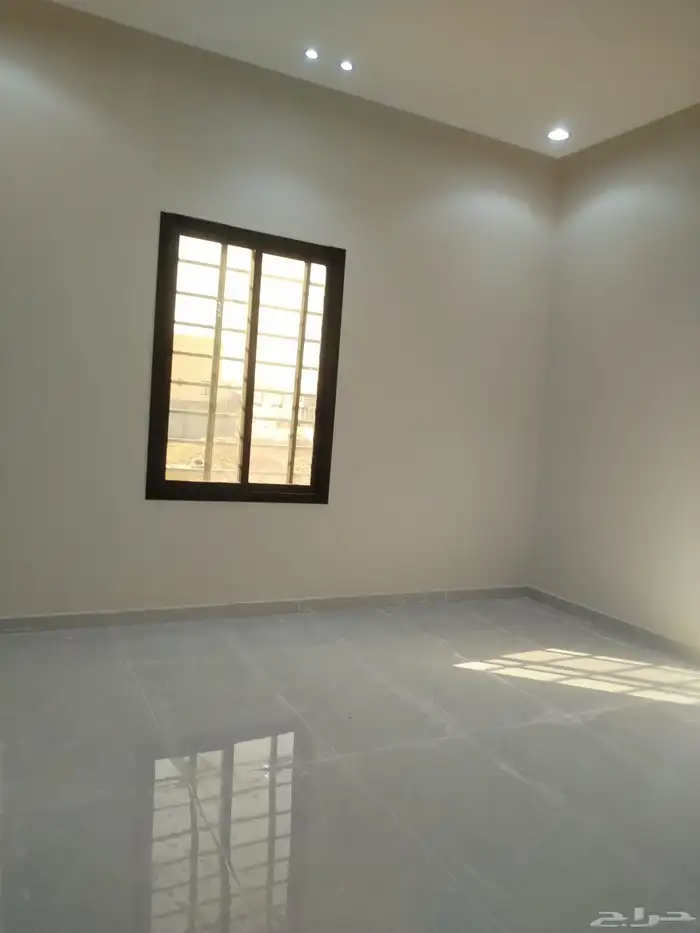 دور علوي شرق الرياض حي الجنادريه 11