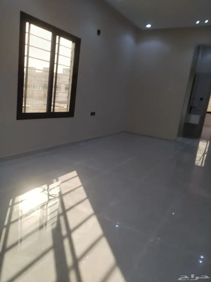 دور علوي شرق الرياض حي الجنادريه 14