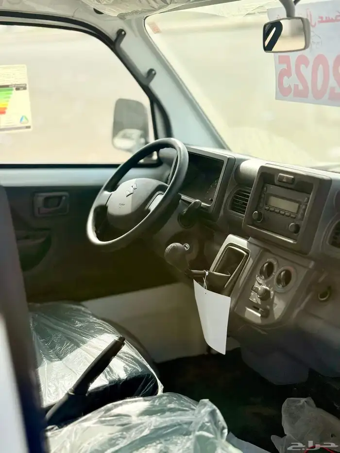 سوزوكي دباب كاري 2025 4
