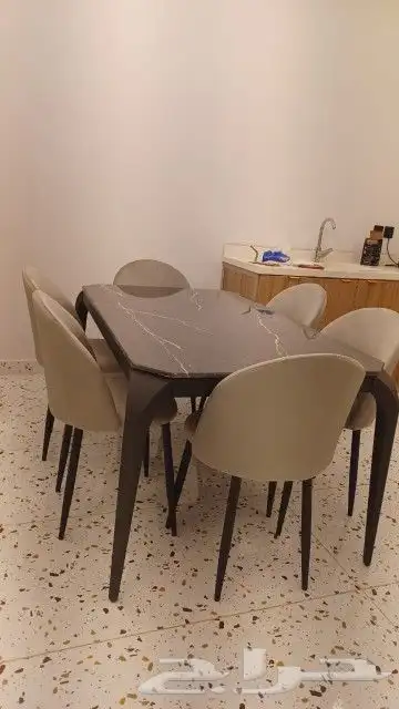 طاولات طعام خشب رخام زجاج جديد بلياردو 37