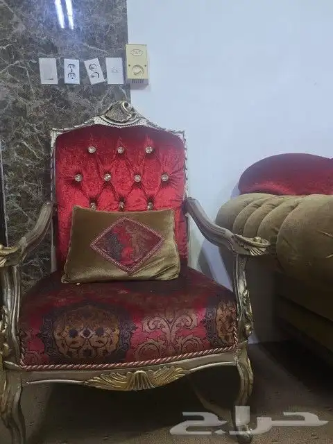 كنب نظيف قطعه كبيره واثنين وسط واربع كراسي 1000ريال 4