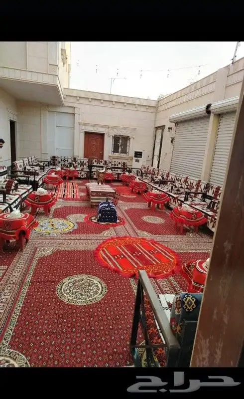 عندنا كراسي وطاولات قهوجين صبابين 1