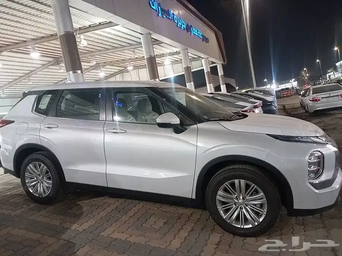 ميتسوبيشي اوتلاندر 2025 2