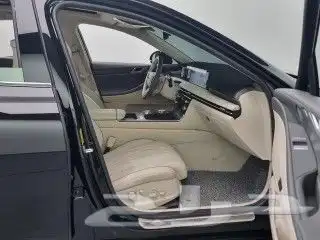 جينسس G80 2025 8