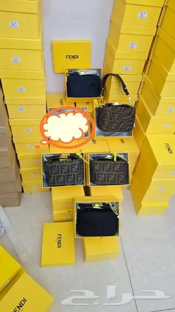 يوجد لدينا جميع انوع الشنط  مله وقطاعي 8