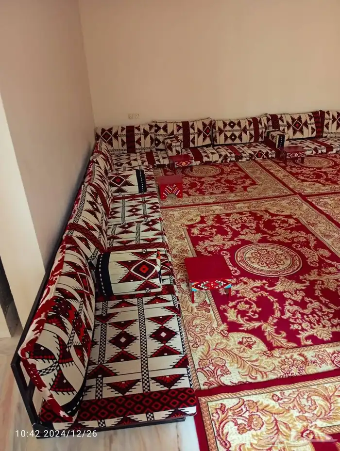 تاجير كنب تاجير كراسي ملكي تاجير جلسات تاجير خيام 2