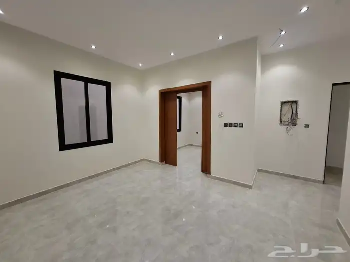 أدوار مفصولة كل دور بصك 250 متر 750 الف 18