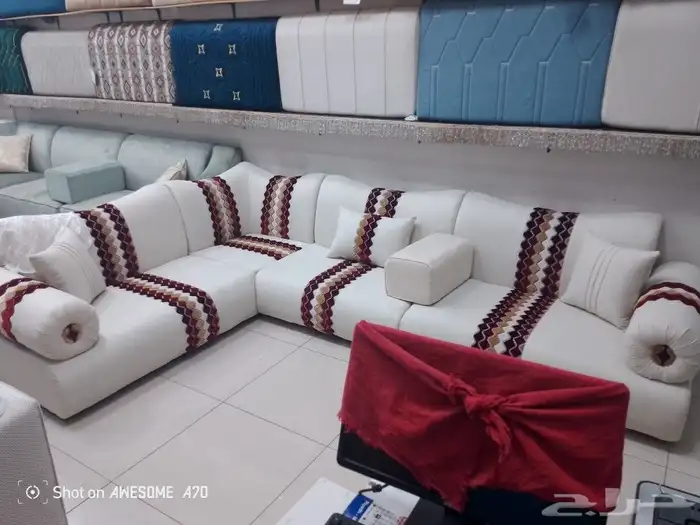 مفروشات الرياض  تفصيل جميع انواع الكنب والجلسات الارضي والست 7