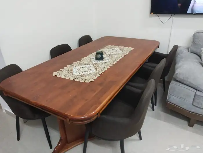 طاولة طعام 0