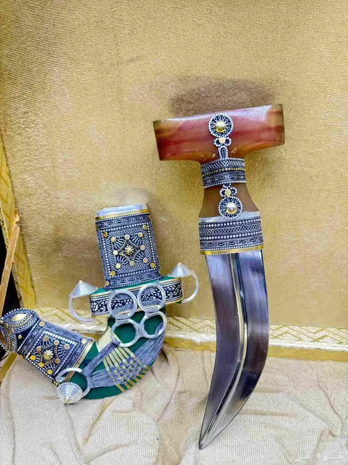 خنجر جوافيه جنبيه راس حك زراف فخم جدا 2