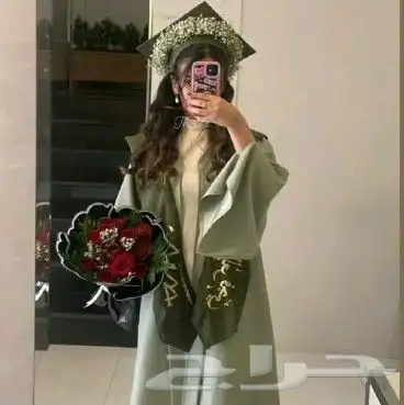 عبايات تخرج بالاسم والتاريخ تصميم حسب الطلب 0
