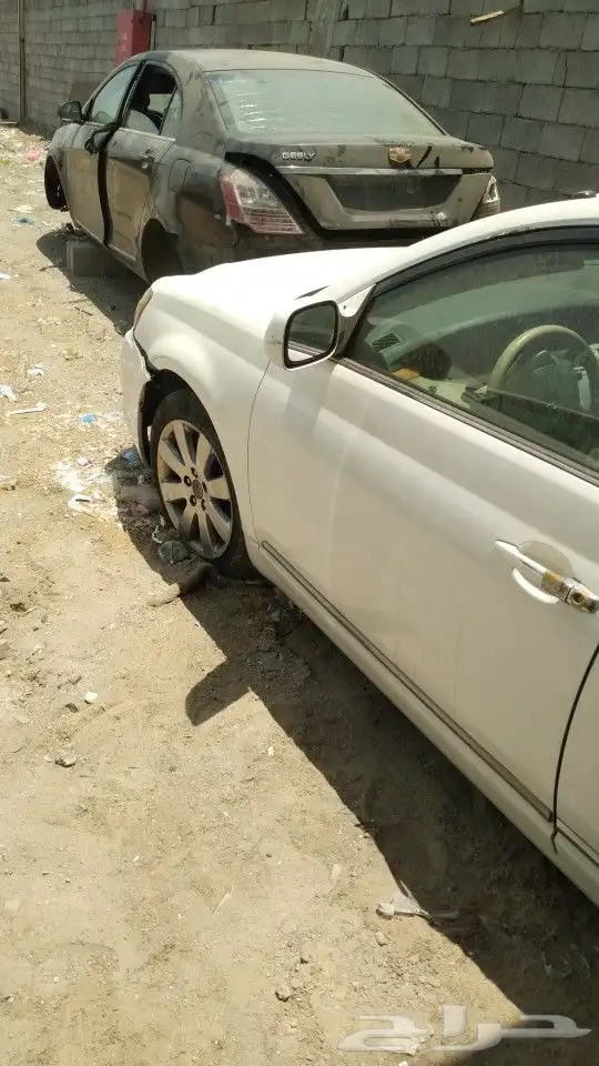 جميع انواع السيارات لدينا في العكيشيه محل العاصمه تويوتا 9