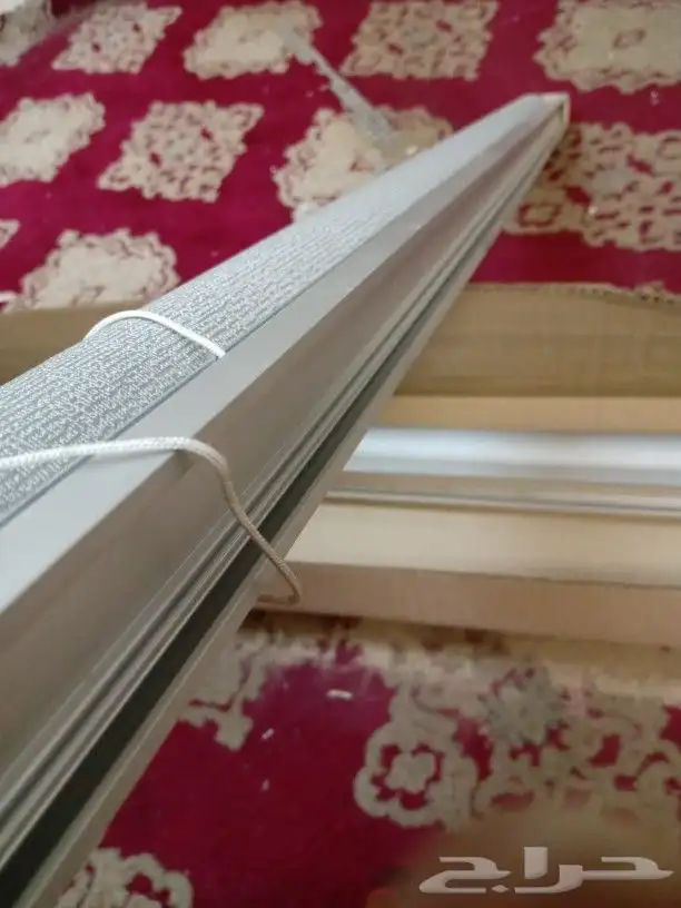 ستارة سح ابة الون كما في الصوره طول مترين عرض متر و75 3