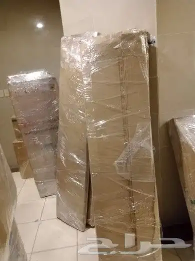 اسطول سيارات لنقل الاثاث 3