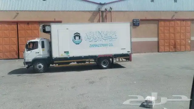 دينا براده لنقل اساس واللحوم والفواكي والشكلاته والتمرالرياض 3