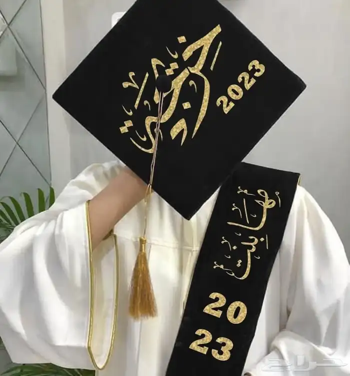 خطاط ورسام جداريات طباعه لوحات واوشحه دروع وهدايا 0