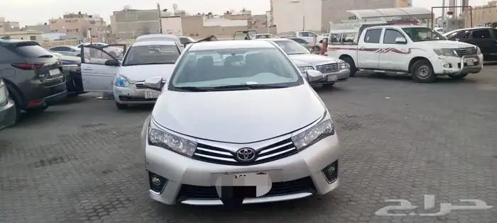 تويوتا كورولا موديل 2015 1