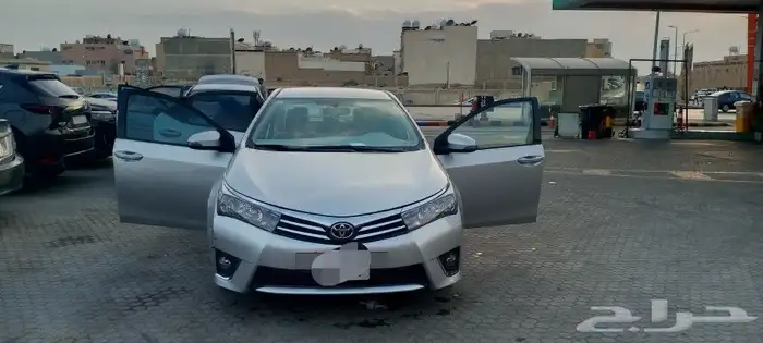 تويوتا كورولا موديل 2015 0