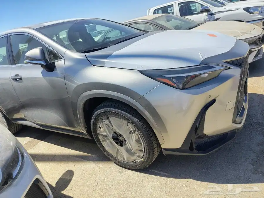 ليكزس NX350 تتانيوم 2025 5