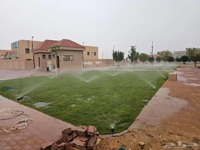 منسق حدائق جده ومكه زراعه النجيله الطبيعي شبكات الري 0
