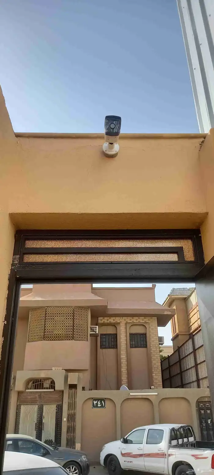 فني كاميرات مراقبة وأنظمة امنيه 5