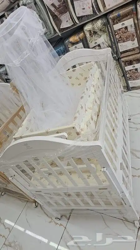 للمفروشات سراير بطانيات مفارش مخدات غرف نوم دواليب 12