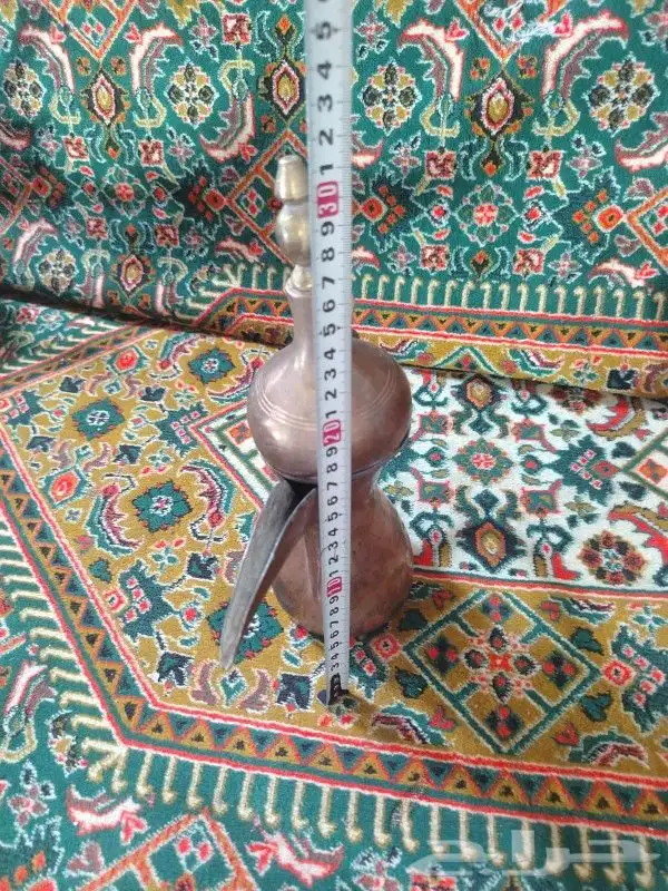 دلال قديمه وحده عليها ختمين وحده عليها ختم واحد 6