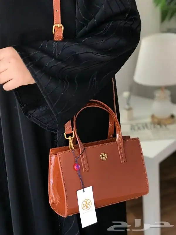 شنط ماركة ميو ميو وجميع الماركات الاكثر طلبا 25