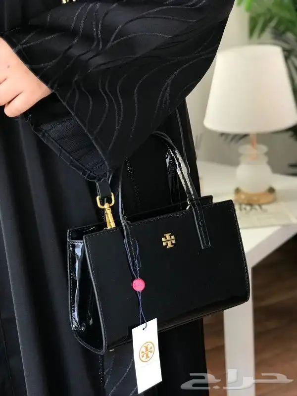 شنط ماركة ميو ميو وجميع الماركات الاكثر طلبا 26