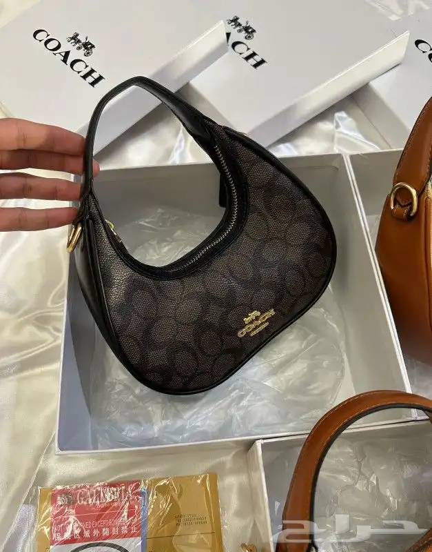 شنط ماركة ميو ميو وجميع الماركات الاكثر طلبا 42