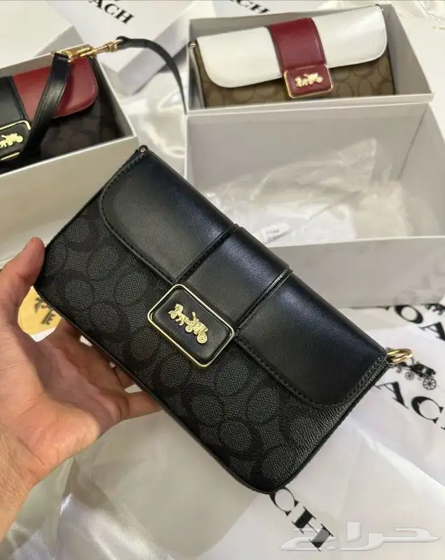 شنط ماركة ميو ميو وجميع الماركات الاكثر طلبا 44