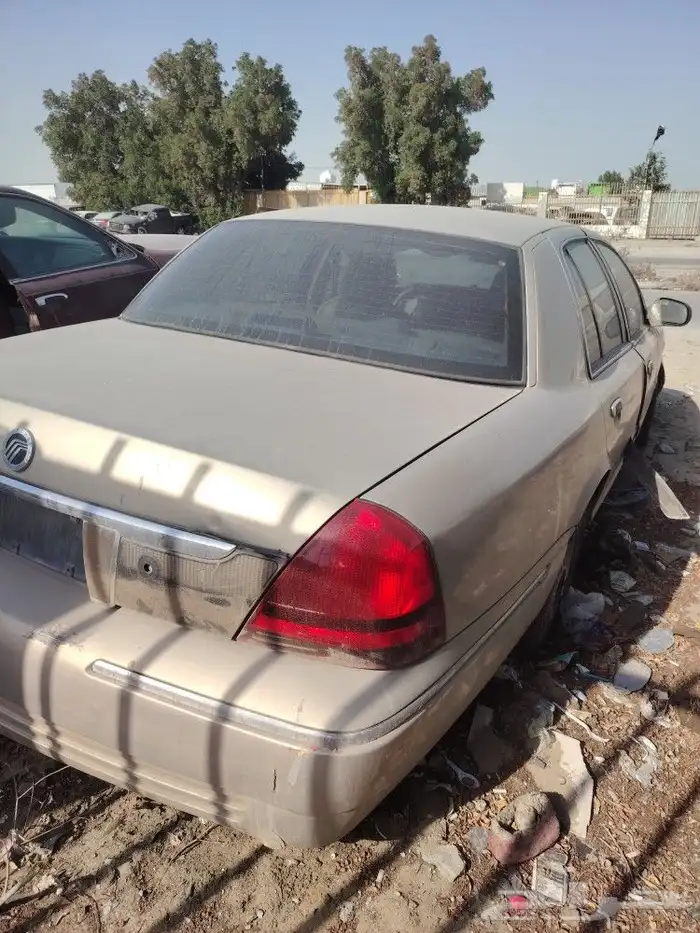 فورد ماركيز 2010 تشليح قطع غيار فقط 0