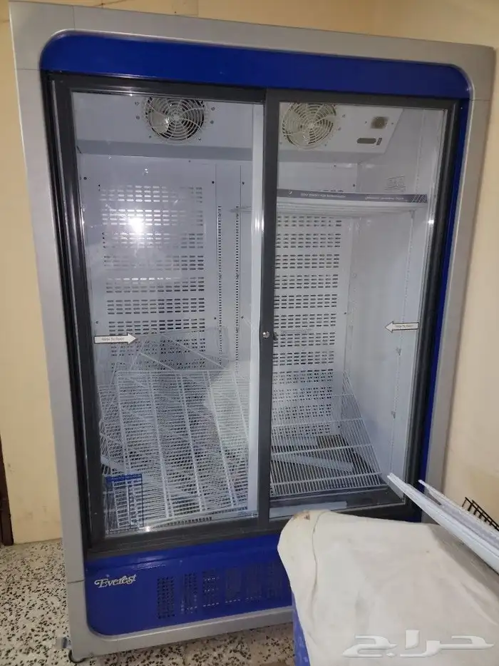 ثلاجات واغراض مطعم 4