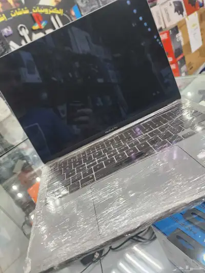 APPEL MAKBOOK PRO 2020 مستعمل 0