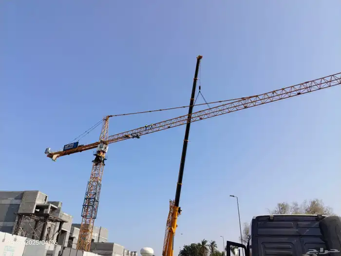 Tower cranes dismantling installation maintenance monthl 1