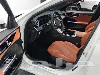 مرسيدس بنز C200 2023 8