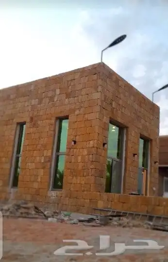 نقوم بتركيب جميع انواع الشبوك والتراث الطبيعي الحجر 2