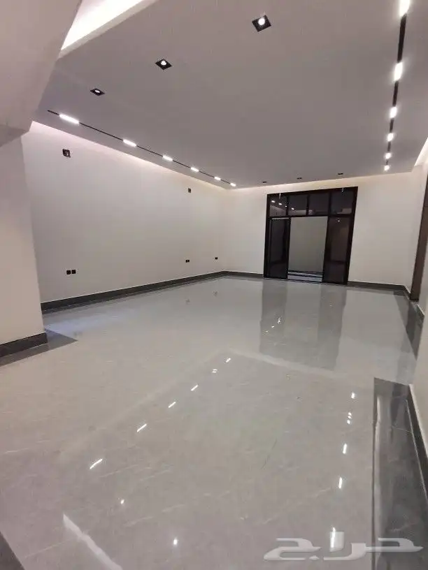 للبيع فيلا درج داخلي بصك مستقل حي الرمال مسك 6