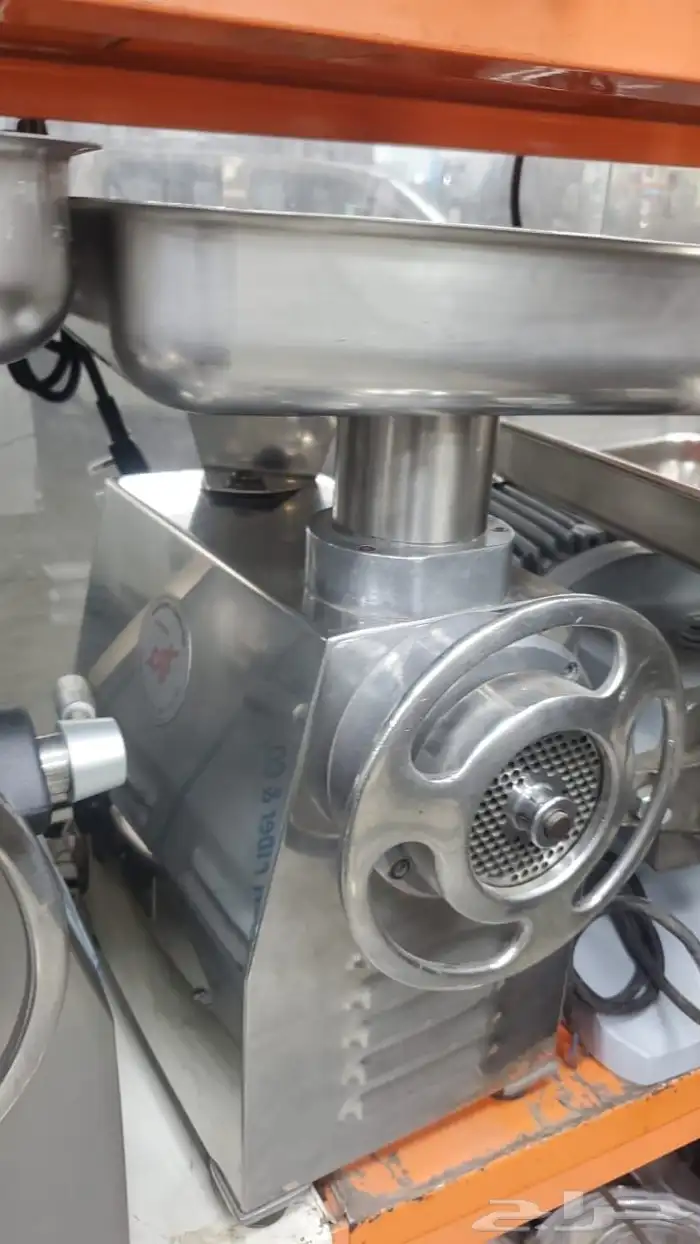 متوفر لدينا فرامات لحم و عريكة و معصوب مستخدم نظيف 2