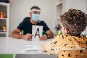 تأسيس وتنمية مهارات وعلاج تأخر الكلام 9