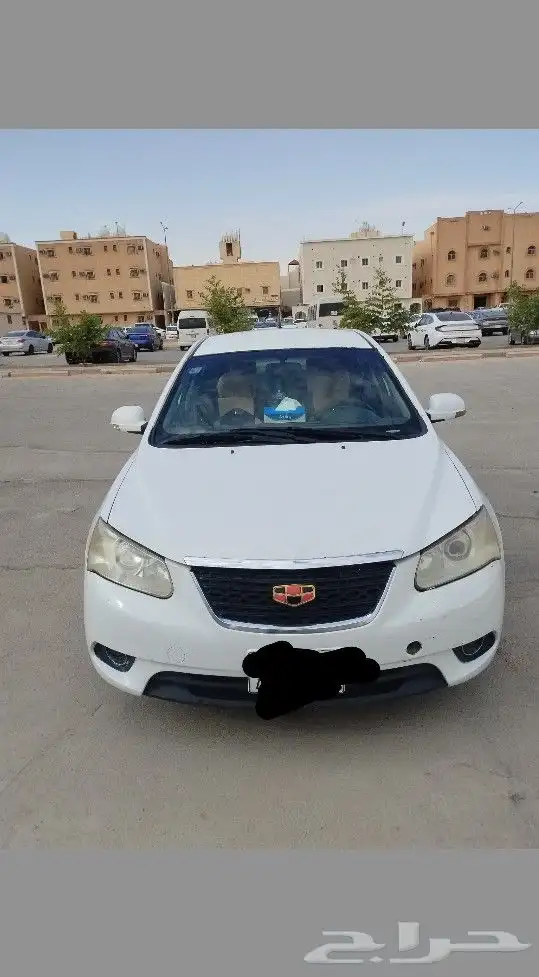 السيارة جيلي جراند 4