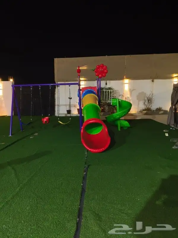 العاب مراجيح دوارة ارضيات وزحاليق ونطاطات بمقاسات مختلفة 15