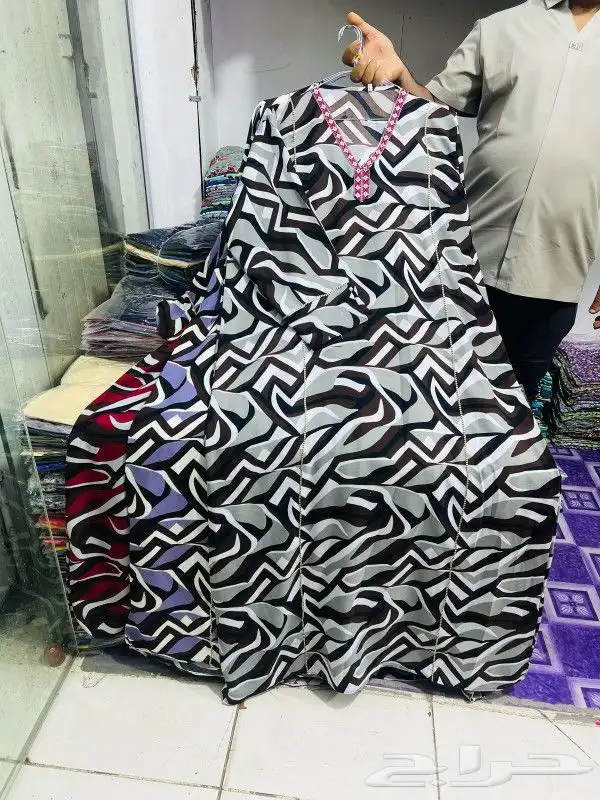 ملابس نسائي 0