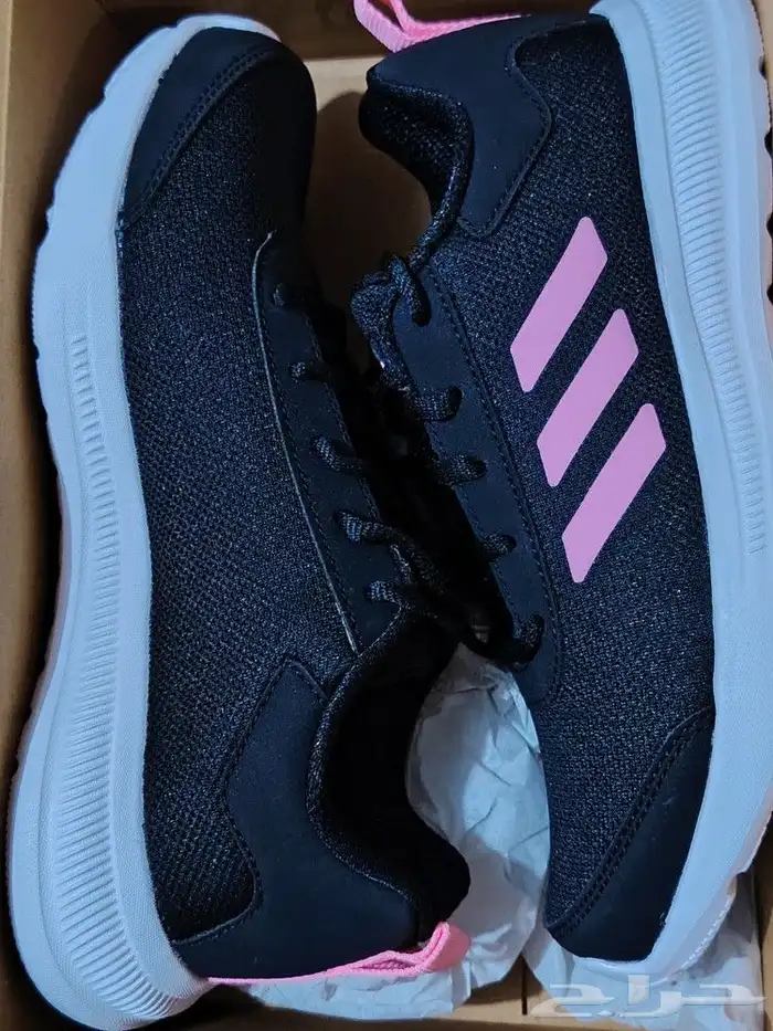 حذاء أديداس Adidas هندي جديد 20