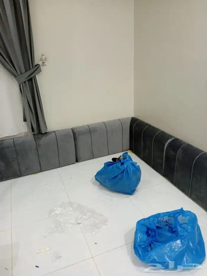 مجالس وستاير 12