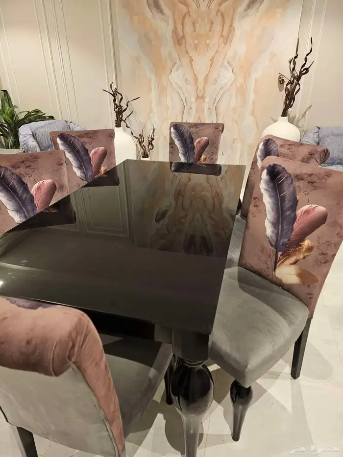 طاولة طعام 0