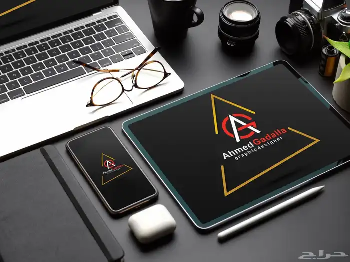 نصمم بإبداع نبتكر برؤية ونصل مع عملائنا إلى القمة 0