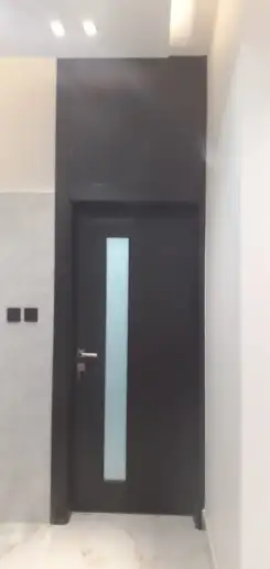 فني تركيب وصيانه الأبواب wpc 7