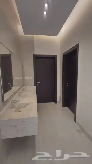 فني تركيب وصيانه الأبواب wpc 8